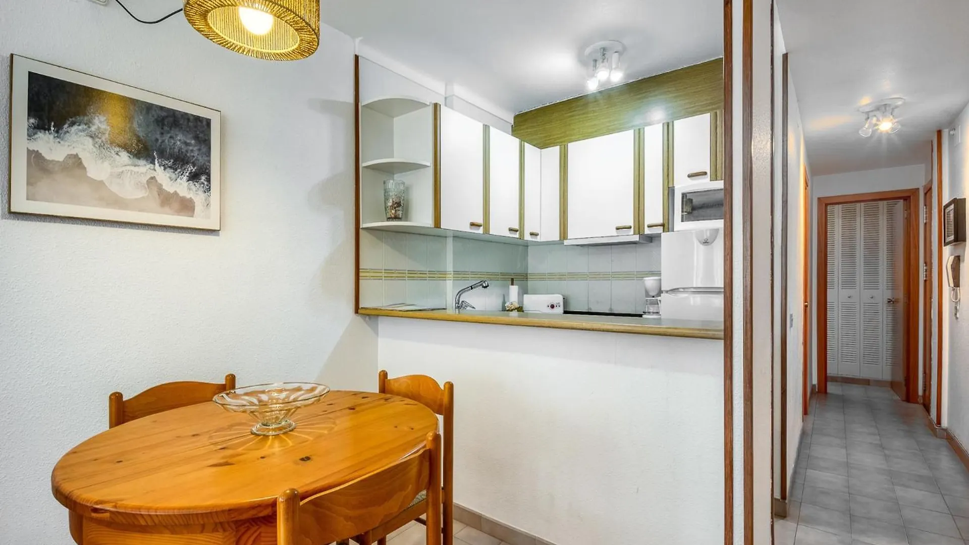 Beautiful Apartment With View Roses